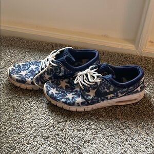 Nike Stakeboarding Stefan Janoski Men’s Blue Star Pattern Shoes